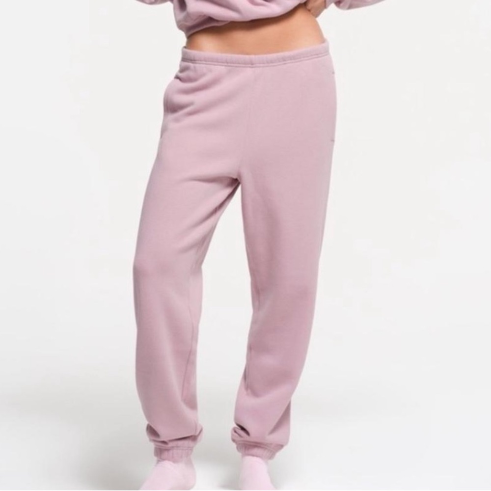 skims mauve sweatpants